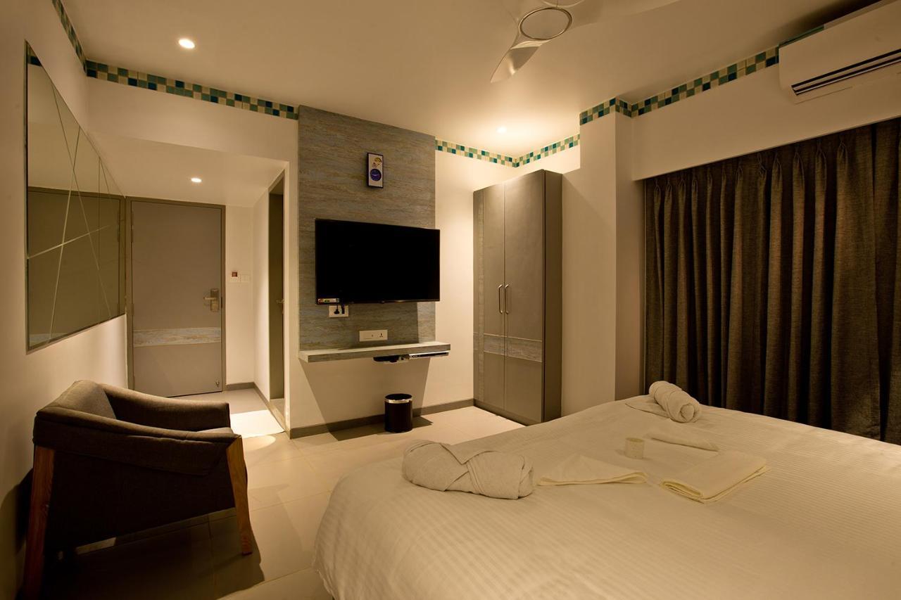 Hotel Millennium Park Panchgani Esterno foto
