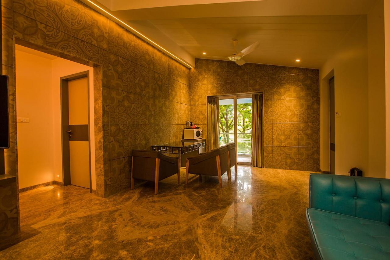 Hotel Millennium Park Panchgani Esterno foto