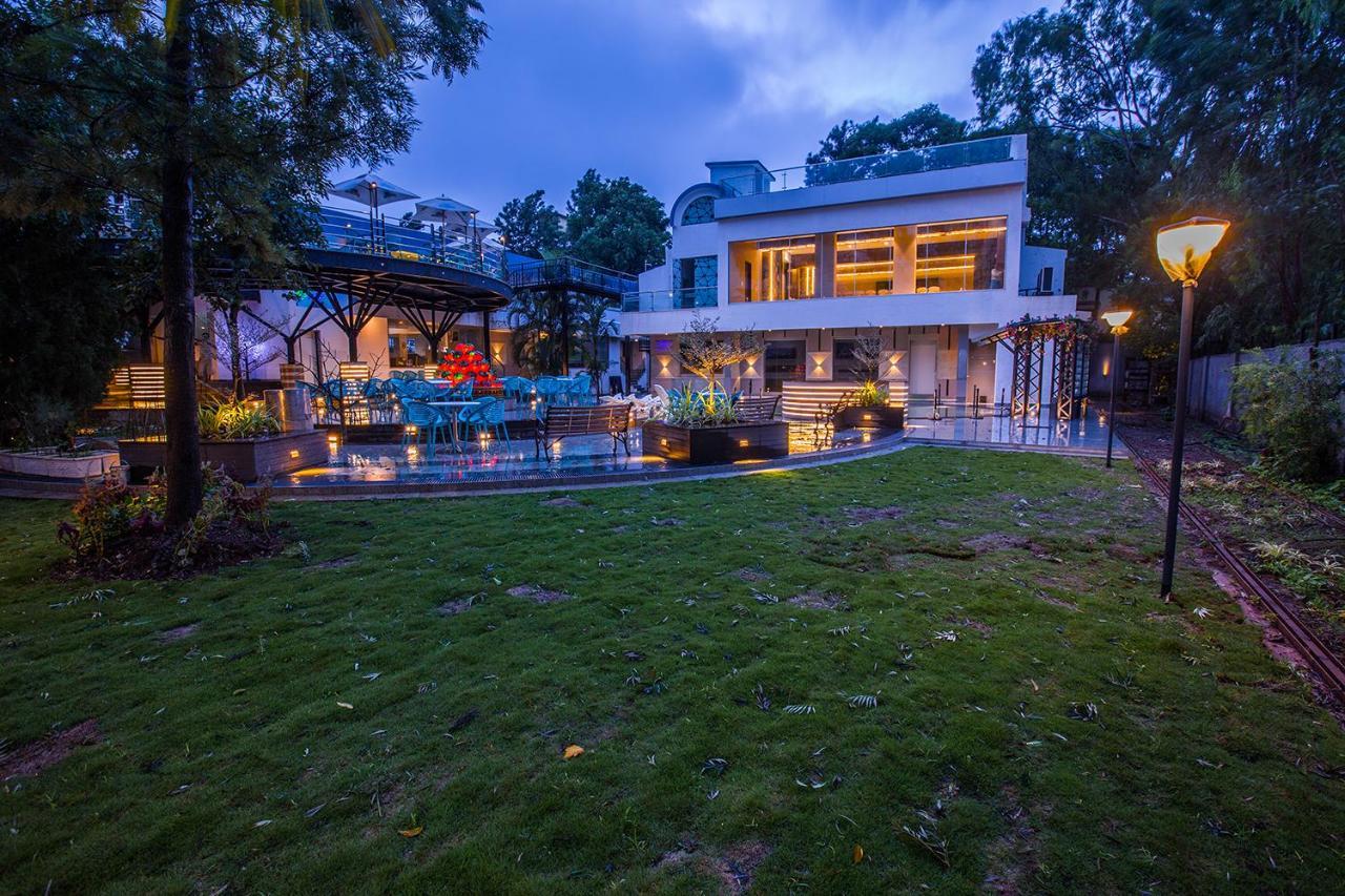 Hotel Millennium Park Panchgani Esterno foto