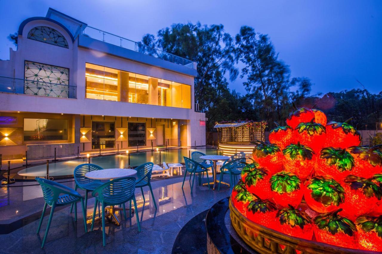 Hotel Millennium Park Panchgani Esterno foto